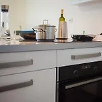 Slovenia Crib リュブリャナ