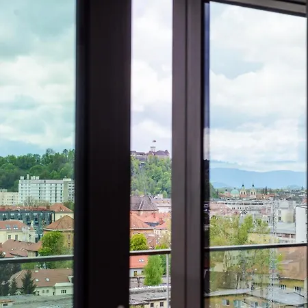 Slovenia Crib Apartment *