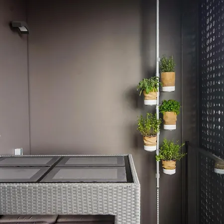 Slovenia Crib * Λιουμπλιάνα