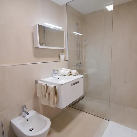 Slovenia Crib Apartment *