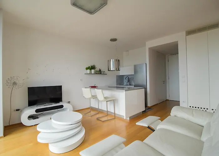 Apartment Slovenia Crib *